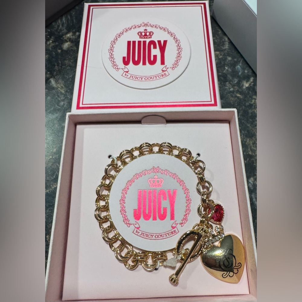 Juicy Couture Gold Bracelet with Heart Charm